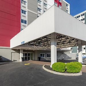 Charleston Tower Hotel